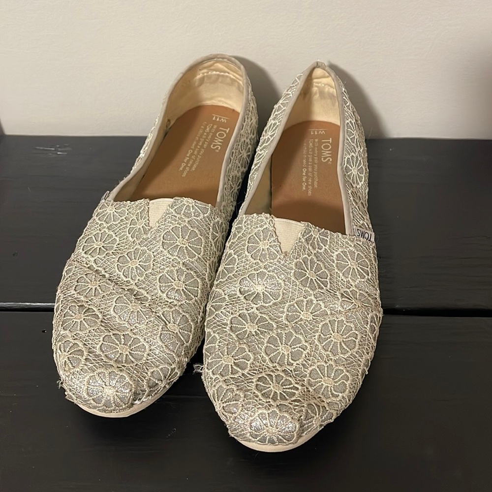Tom’s shoes in silver floral